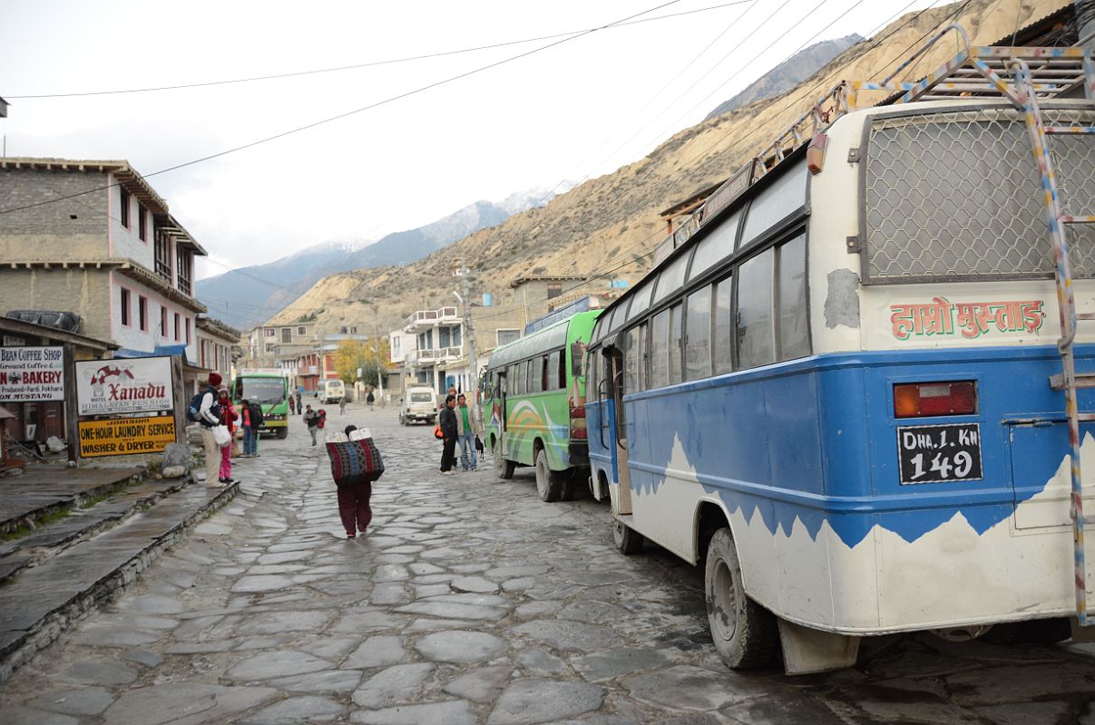 04 Jomsom Street Early Morning With Bus 